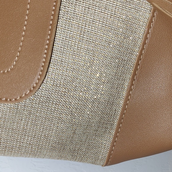 Tassel gold metallic backpack - Picture 3 of 7